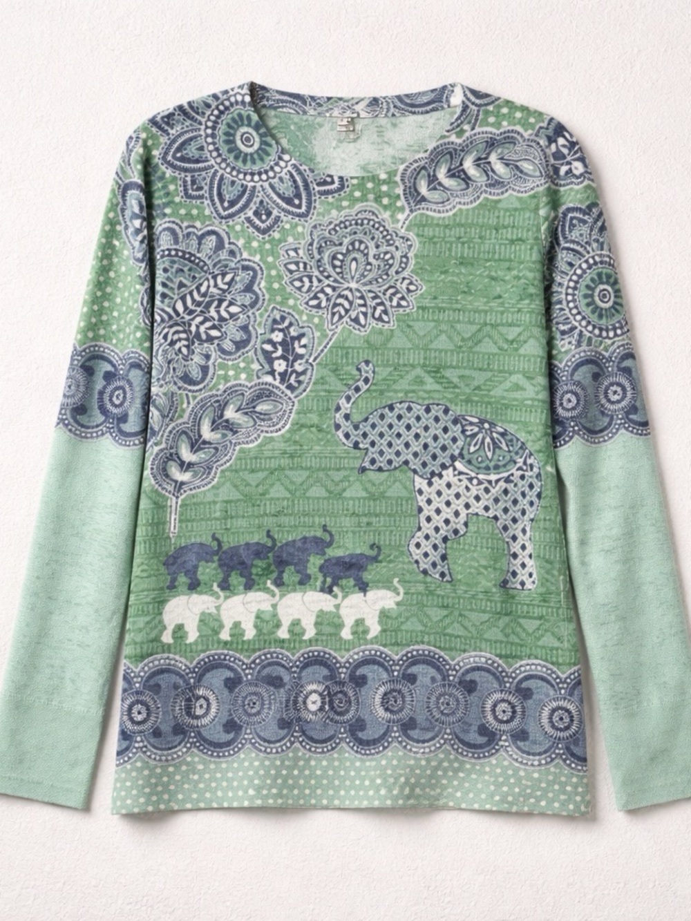 Women’s Green Elephant Print Long Sleeve Tee